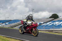 march-2017;motorbikes;no-limits;peter-wileman-photography;portimao;portugal;trackday-digital-images