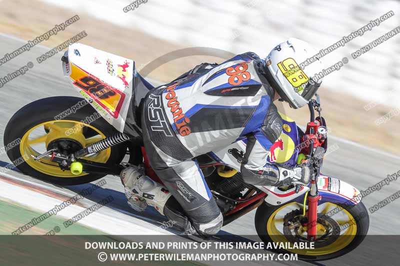 cadwell no limits trackday;cadwell park;cadwell park photographs;cadwell trackday photographs;enduro digital images;event digital images;eventdigitalimages;no limits trackdays;peter wileman photography;racing digital images;trackday digital images;trackday photos