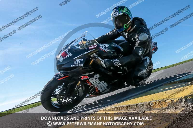 anglesey no limits trackday;anglesey photographs;anglesey trackday photographs;enduro digital images;event digital images;eventdigitalimages;no limits trackdays;peter wileman photography;racing digital images;trac mon;trackday digital images;trackday photos;ty croes