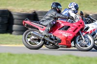 anglesey-no-limits-trackday;anglesey-photographs;anglesey-trackday-photographs;enduro-digital-images;event-digital-images;eventdigitalimages;no-limits-trackdays;peter-wileman-photography;racing-digital-images;trac-mon;trackday-digital-images;trackday-photos;ty-croes