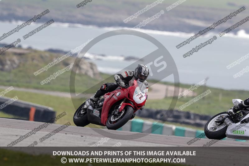 anglesey no limits trackday;anglesey photographs;anglesey trackday photographs;enduro digital images;event digital images;eventdigitalimages;no limits trackdays;peter wileman photography;racing digital images;trac mon;trackday digital images;trackday photos;ty croes