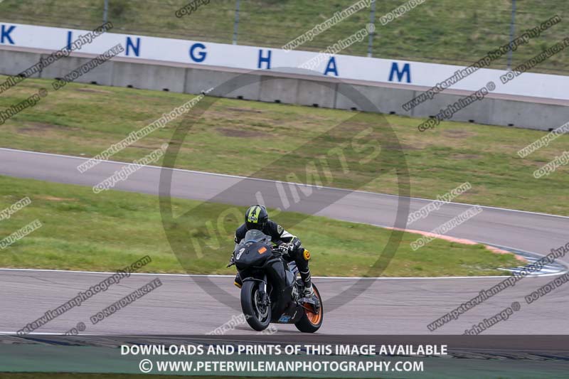 Rockingham no limits trackday;enduro digital images;event digital images;eventdigitalimages;no limits trackdays;peter wileman photography;racing digital images;rockingham raceway northamptonshire;rockingham trackday photographs;trackday digital images;trackday photos