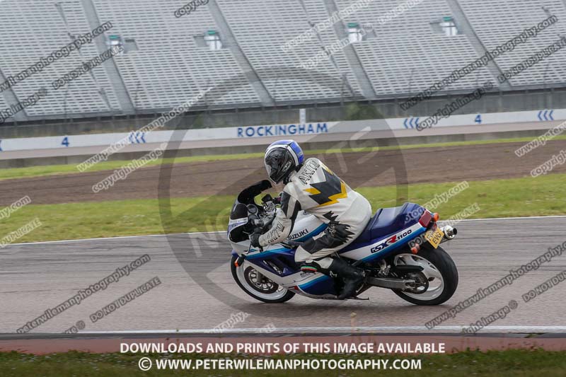 Rockingham no limits trackday;enduro digital images;event digital images;eventdigitalimages;no limits trackdays;peter wileman photography;racing digital images;rockingham raceway northamptonshire;rockingham trackday photographs;trackday digital images;trackday photos