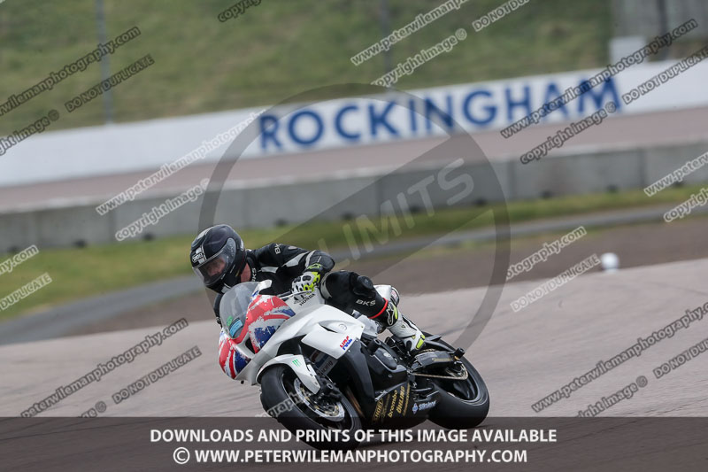 Rockingham no limits trackday;enduro digital images;event digital images;eventdigitalimages;no limits trackdays;peter wileman photography;racing digital images;rockingham raceway northamptonshire;rockingham trackday photographs;trackday digital images;trackday photos