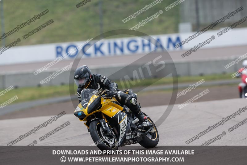 Rockingham no limits trackday;enduro digital images;event digital images;eventdigitalimages;no limits trackdays;peter wileman photography;racing digital images;rockingham raceway northamptonshire;rockingham trackday photographs;trackday digital images;trackday photos