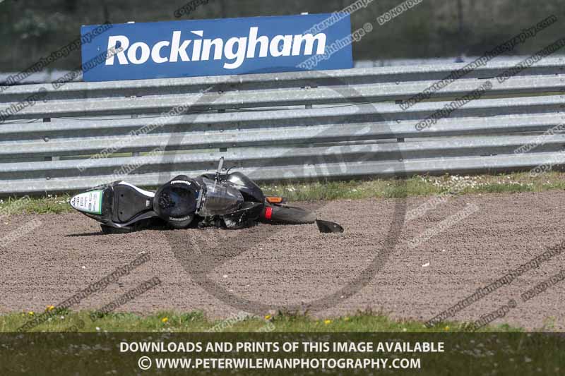 Rockingham no limits trackday;enduro digital images;event digital images;eventdigitalimages;no limits trackdays;peter wileman photography;racing digital images;rockingham raceway northamptonshire;rockingham trackday photographs;trackday digital images;trackday photos