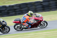 enduro-digital-images;event-digital-images;eventdigitalimages;mallory-park;mallory-park-photographs;mallory-park-trackday;mallory-park-trackday-photographs;no-limits-trackdays;peter-wileman-photography;racing-digital-images;trackday-digital-images;trackday-photos