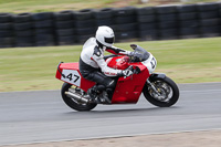 enduro-digital-images;event-digital-images;eventdigitalimages;mallory-park;mallory-park-photographs;mallory-park-trackday;mallory-park-trackday-photographs;no-limits-trackdays;peter-wileman-photography;racing-digital-images;trackday-digital-images;trackday-photos