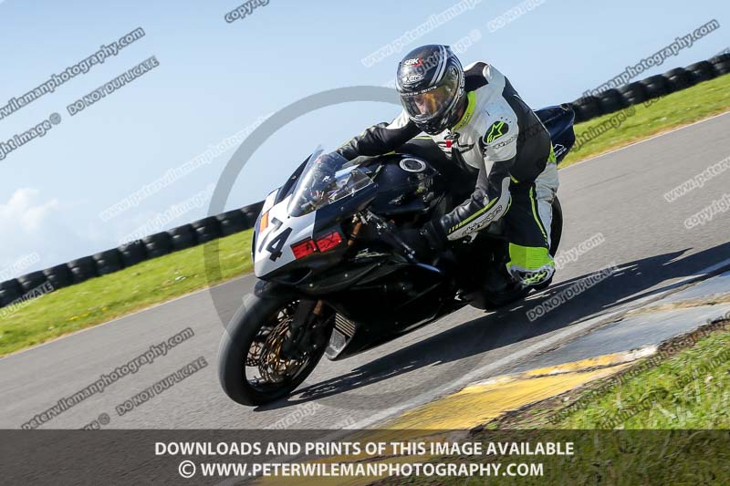 anglesey no limits trackday;anglesey photographs;anglesey trackday photographs;enduro digital images;event digital images;eventdigitalimages;no limits trackdays;peter wileman photography;racing digital images;trac mon;trackday digital images;trackday photos;ty croes