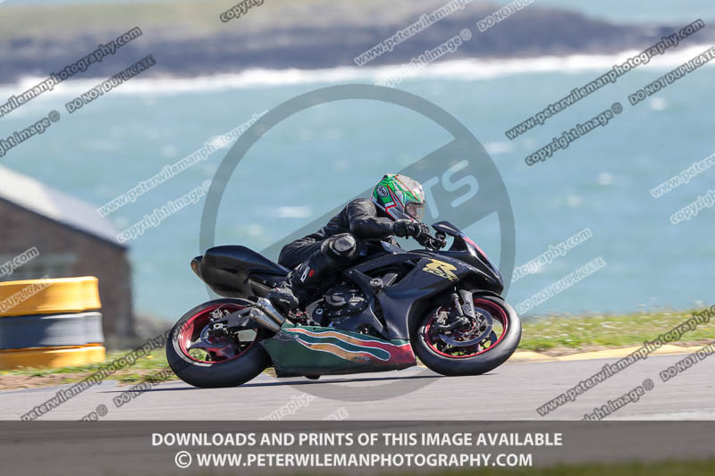 anglesey no limits trackday;anglesey photographs;anglesey trackday photographs;enduro digital images;event digital images;eventdigitalimages;no limits trackdays;peter wileman photography;racing digital images;trac mon;trackday digital images;trackday photos;ty croes