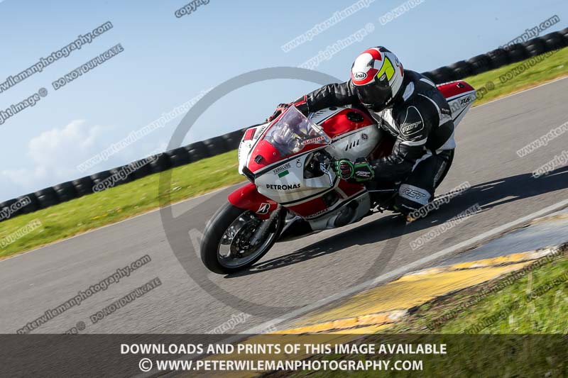 anglesey no limits trackday;anglesey photographs;anglesey trackday photographs;enduro digital images;event digital images;eventdigitalimages;no limits trackdays;peter wileman photography;racing digital images;trac mon;trackday digital images;trackday photos;ty croes