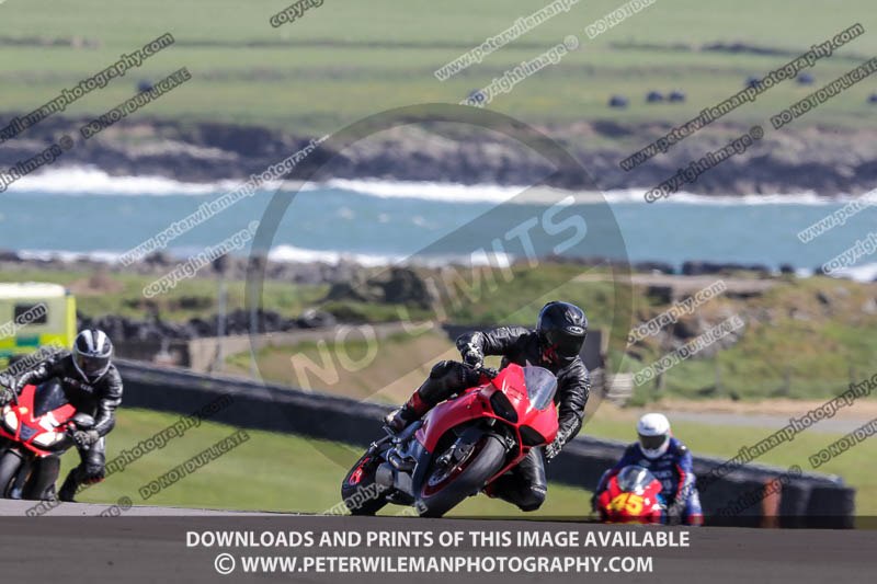 anglesey no limits trackday;anglesey photographs;anglesey trackday photographs;enduro digital images;event digital images;eventdigitalimages;no limits trackdays;peter wileman photography;racing digital images;trac mon;trackday digital images;trackday photos;ty croes
