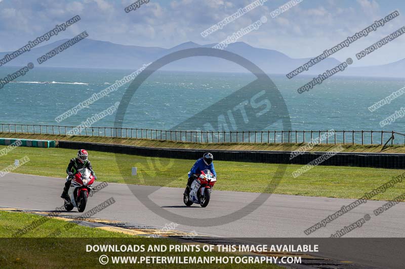 anglesey no limits trackday;anglesey photographs;anglesey trackday photographs;enduro digital images;event digital images;eventdigitalimages;no limits trackdays;peter wileman photography;racing digital images;trac mon;trackday digital images;trackday photos;ty croes