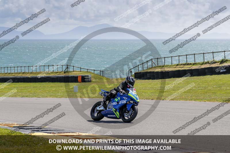 anglesey no limits trackday;anglesey photographs;anglesey trackday photographs;enduro digital images;event digital images;eventdigitalimages;no limits trackdays;peter wileman photography;racing digital images;trac mon;trackday digital images;trackday photos;ty croes