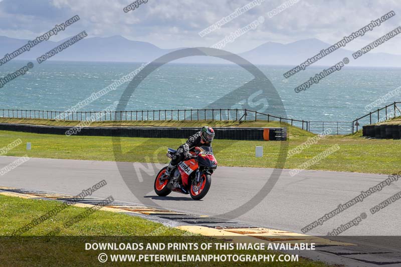 anglesey no limits trackday;anglesey photographs;anglesey trackday photographs;enduro digital images;event digital images;eventdigitalimages;no limits trackdays;peter wileman photography;racing digital images;trac mon;trackday digital images;trackday photos;ty croes