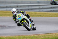 Eve Low/Mid Group Yellow Bikes