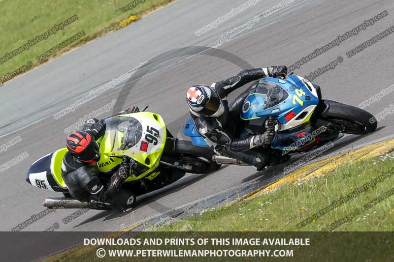 anglesey no limits trackday;anglesey photographs;anglesey trackday photographs;enduro digital images;event digital images;eventdigitalimages;no limits trackdays;peter wileman photography;racing digital images;trac mon;trackday digital images;trackday photos;ty croes