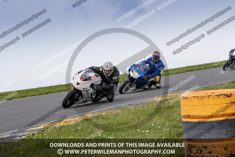 anglesey no limits trackday;anglesey photographs;anglesey trackday photographs;enduro digital images;event digital images;eventdigitalimages;no limits trackdays;peter wileman photography;racing digital images;trac mon;trackday digital images;trackday photos;ty croes