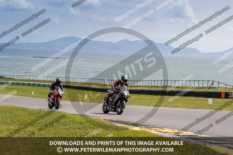 anglesey no limits trackday;anglesey photographs;anglesey trackday photographs;enduro digital images;event digital images;eventdigitalimages;no limits trackdays;peter wileman photography;racing digital images;trac mon;trackday digital images;trackday photos;ty croes