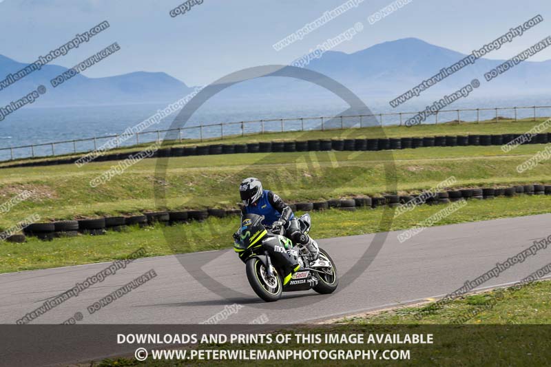 anglesey no limits trackday;anglesey photographs;anglesey trackday photographs;enduro digital images;event digital images;eventdigitalimages;no limits trackdays;peter wileman photography;racing digital images;trac mon;trackday digital images;trackday photos;ty croes