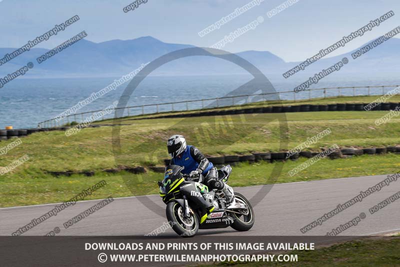 anglesey no limits trackday;anglesey photographs;anglesey trackday photographs;enduro digital images;event digital images;eventdigitalimages;no limits trackdays;peter wileman photography;racing digital images;trac mon;trackday digital images;trackday photos;ty croes