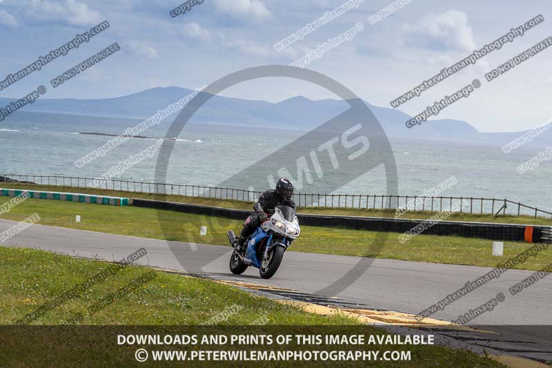 anglesey no limits trackday;anglesey photographs;anglesey trackday photographs;enduro digital images;event digital images;eventdigitalimages;no limits trackdays;peter wileman photography;racing digital images;trac mon;trackday digital images;trackday photos;ty croes
