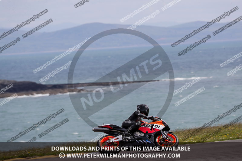 anglesey no limits trackday;anglesey photographs;anglesey trackday photographs;enduro digital images;event digital images;eventdigitalimages;no limits trackdays;peter wileman photography;racing digital images;trac mon;trackday digital images;trackday photos;ty croes