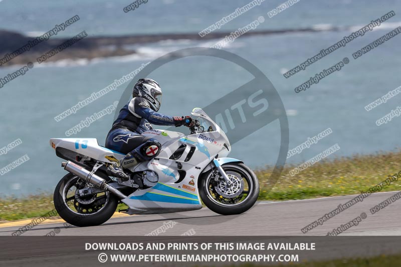 anglesey no limits trackday;anglesey photographs;anglesey trackday photographs;enduro digital images;event digital images;eventdigitalimages;no limits trackdays;peter wileman photography;racing digital images;trac mon;trackday digital images;trackday photos;ty croes