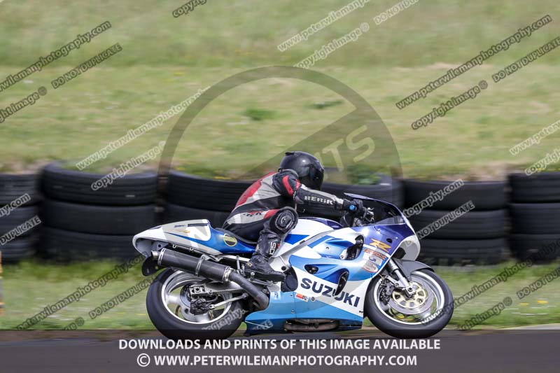 anglesey no limits trackday;anglesey photographs;anglesey trackday photographs;enduro digital images;event digital images;eventdigitalimages;no limits trackdays;peter wileman photography;racing digital images;trac mon;trackday digital images;trackday photos;ty croes