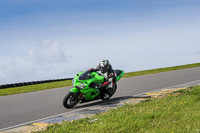 anglesey-no-limits-trackday;anglesey-photographs;anglesey-trackday-photographs;enduro-digital-images;event-digital-images;eventdigitalimages;no-limits-trackdays;peter-wileman-photography;racing-digital-images;trac-mon;trackday-digital-images;trackday-photos;ty-croes