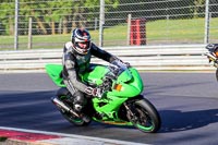 brands-hatch-photographs;brands-no-limits-trackday;cadwell-trackday-photographs;enduro-digital-images;event-digital-images;eventdigitalimages;no-limits-trackdays;peter-wileman-photography;racing-digital-images;trackday-digital-images;trackday-photos