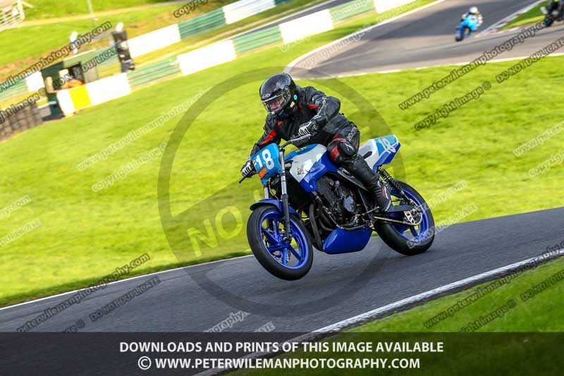 cadwell no limits trackday;cadwell park;cadwell park photographs;cadwell trackday photographs;enduro digital images;event digital images;eventdigitalimages;no limits trackdays;peter wileman photography;racing digital images;trackday digital images;trackday photos