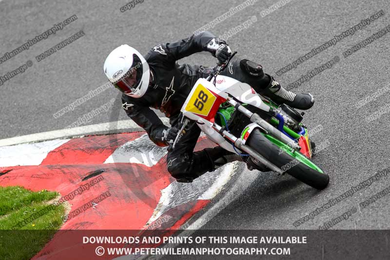 cadwell no limits trackday;cadwell park;cadwell park photographs;cadwell trackday photographs;enduro digital images;event digital images;eventdigitalimages;no limits trackdays;peter wileman photography;racing digital images;trackday digital images;trackday photos