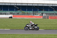 Advanced Group Silver/Grey Bikes