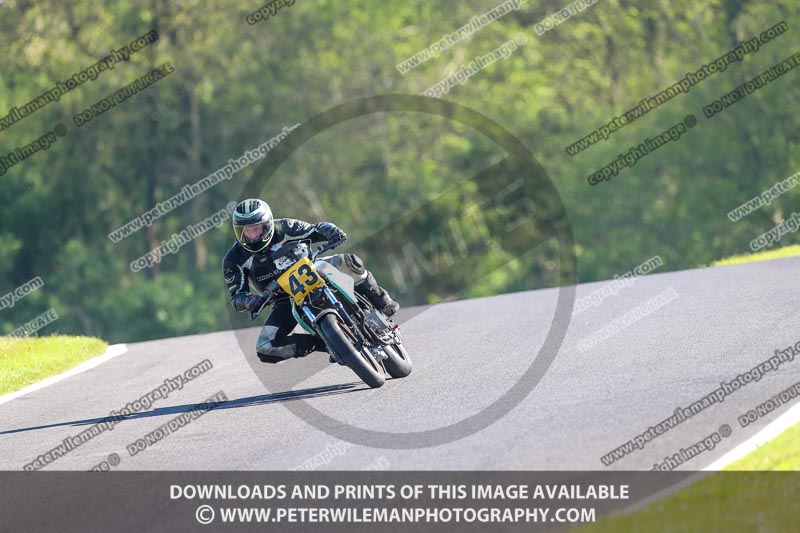 cadwell no limits trackday;cadwell park;cadwell park photographs;cadwell trackday photographs;enduro digital images;event digital images;eventdigitalimages;no limits trackdays;peter wileman photography;racing digital images;trackday digital images;trackday photos