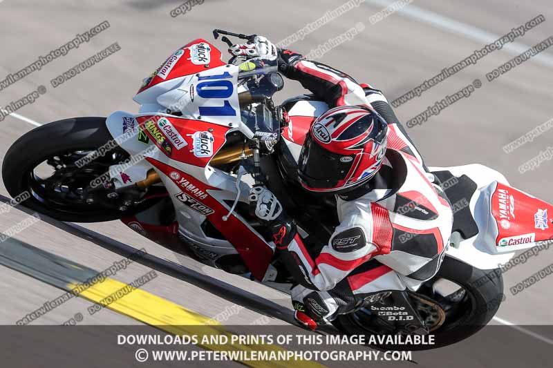 Rockingham no limits trackday;enduro digital images;event digital images;eventdigitalimages;no limits trackdays;peter wileman photography;racing digital images;rockingham raceway northamptonshire;rockingham trackday photographs;trackday digital images;trackday photos