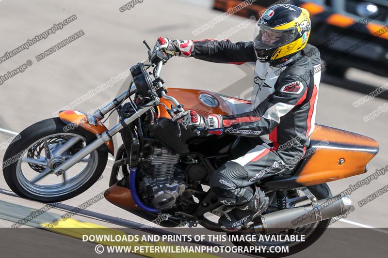 Rockingham no limits trackday;enduro digital images;event digital images;eventdigitalimages;no limits trackdays;peter wileman photography;racing digital images;rockingham raceway northamptonshire;rockingham trackday photographs;trackday digital images;trackday photos