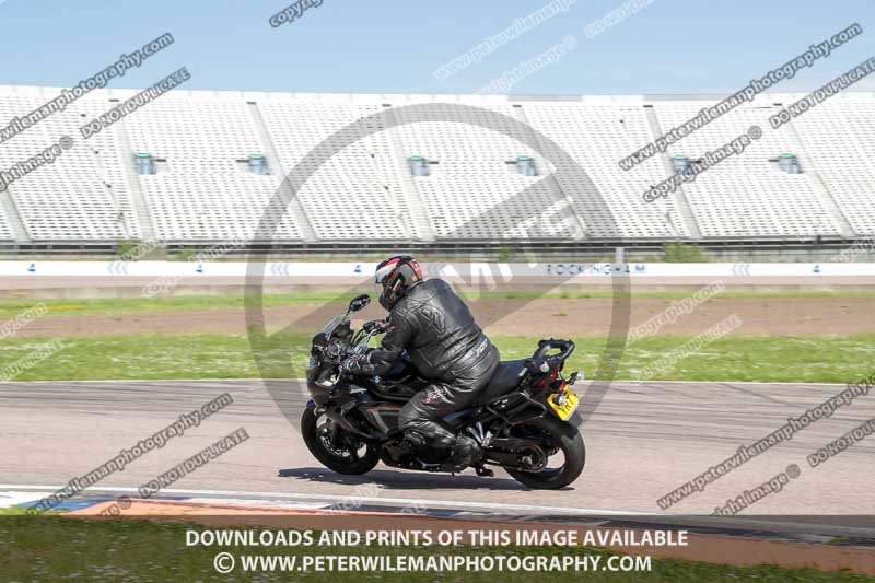 Rockingham no limits trackday;enduro digital images;event digital images;eventdigitalimages;no limits trackdays;peter wileman photography;racing digital images;rockingham raceway northamptonshire;rockingham trackday photographs;trackday digital images;trackday photos