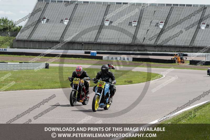 Rockingham no limits trackday;enduro digital images;event digital images;eventdigitalimages;no limits trackdays;peter wileman photography;racing digital images;rockingham raceway northamptonshire;rockingham trackday photographs;trackday digital images;trackday photos