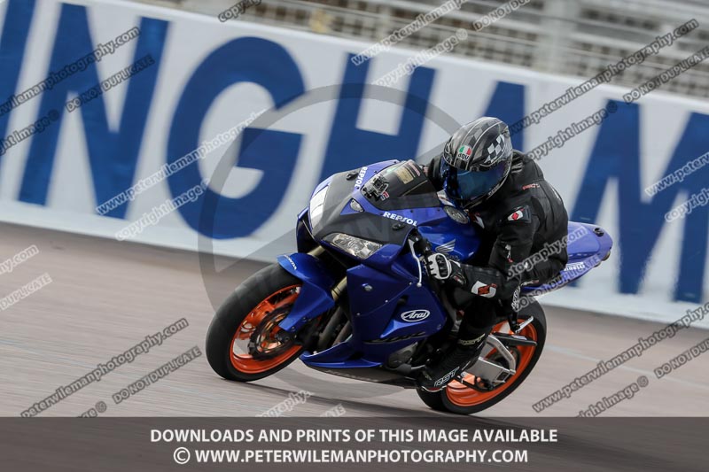 Rockingham no limits trackday;enduro digital images;event digital images;eventdigitalimages;no limits trackdays;peter wileman photography;racing digital images;rockingham raceway northamptonshire;rockingham trackday photographs;trackday digital images;trackday photos