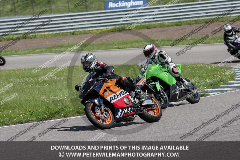 Rockingham no limits trackday;enduro digital images;event digital images;eventdigitalimages;no limits trackdays;peter wileman photography;racing digital images;rockingham raceway northamptonshire;rockingham trackday photographs;trackday digital images;trackday photos
