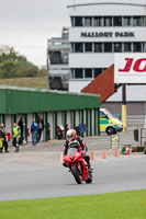 enduro-digital-images;event-digital-images;eventdigitalimages;mallory-park;mallory-park-photographs;mallory-park-trackday;mallory-park-trackday-photographs;no-limits-trackdays;peter-wileman-photography;racing-digital-images;trackday-digital-images;trackday-photos