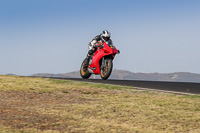 motorbikes;no-limits;october-2017;peter-wileman-photography;portimao;portugal;trackday-digital-images