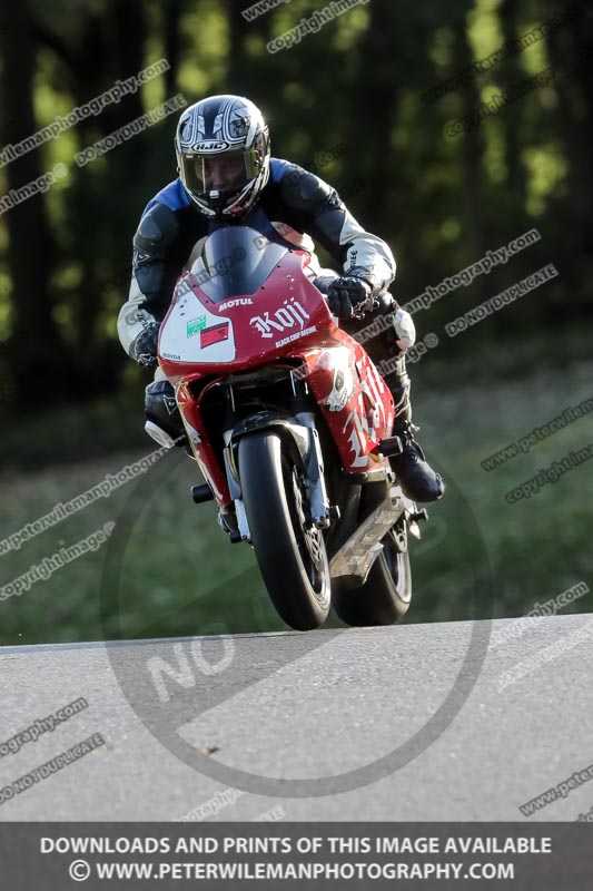 cadwell no limits trackday;cadwell park;cadwell park photographs;cadwell trackday photographs;enduro digital images;event digital images;eventdigitalimages;no limits trackdays;peter wileman photography;racing digital images;trackday digital images;trackday photos