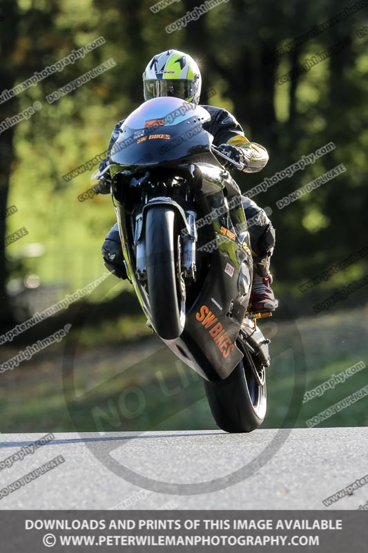 cadwell no limits trackday;cadwell park;cadwell park photographs;cadwell trackday photographs;enduro digital images;event digital images;eventdigitalimages;no limits trackdays;peter wileman photography;racing digital images;trackday digital images;trackday photos