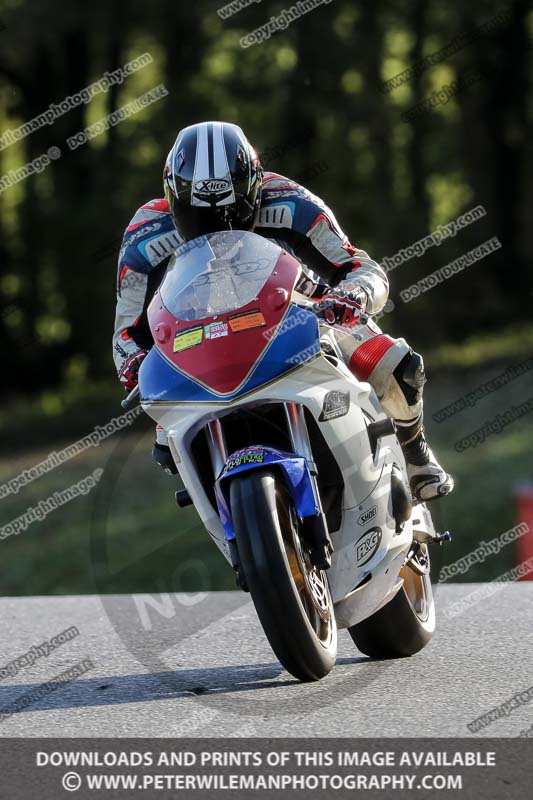 cadwell no limits trackday;cadwell park;cadwell park photographs;cadwell trackday photographs;enduro digital images;event digital images;eventdigitalimages;no limits trackdays;peter wileman photography;racing digital images;trackday digital images;trackday photos