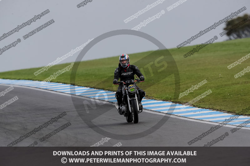 donington no limits trackday;donington park photographs;donington trackday photographs;no limits trackdays;peter wileman photography;trackday digital images;trackday photos