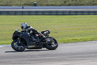 Rockingham-no-limits-trackday;enduro-digital-images;event-digital-images;eventdigitalimages;no-limits-trackdays;peter-wileman-photography;racing-digital-images;rockingham-raceway-northamptonshire;rockingham-trackday-photographs;trackday-digital-images;trackday-photos