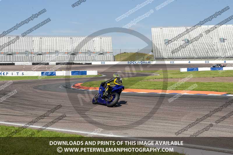 Rockingham no limits trackday;enduro digital images;event digital images;eventdigitalimages;no limits trackdays;peter wileman photography;racing digital images;rockingham raceway northamptonshire;rockingham trackday photographs;trackday digital images;trackday photos