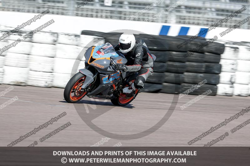 Rockingham no limits trackday;enduro digital images;event digital images;eventdigitalimages;no limits trackdays;peter wileman photography;racing digital images;rockingham raceway northamptonshire;rockingham trackday photographs;trackday digital images;trackday photos
